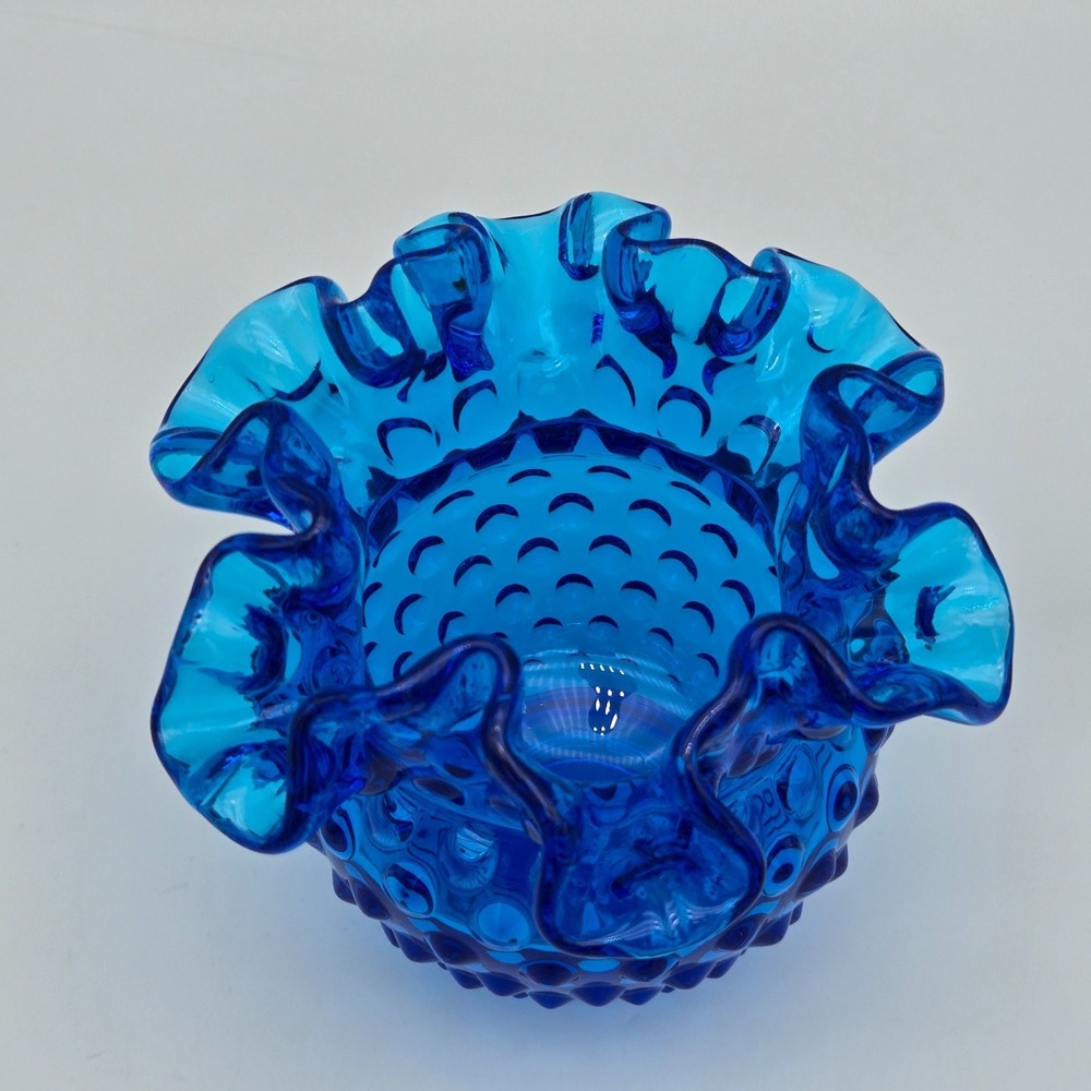 Vintage 1970s Fenton Hobnail Vase Ruffled Double Crimped Colonial Blue 4.25" - Picture 4 of 11